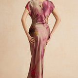 Silvie – Trendy midi šaty v tie-dye stylu s detailním uzlem