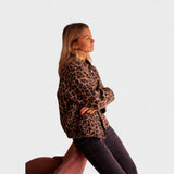 Růžena - Moderní kabát v leopardím vzoru