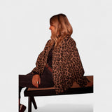 Růžena - Moderní kabát v leopardím vzoru